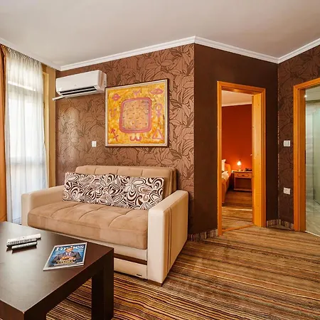 Hotel Avion - Self Check In 3*