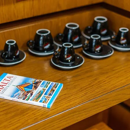 Avion - Self Check In 3*