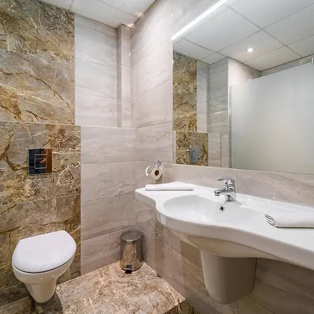 Avion - Self Check In プロヴディフ