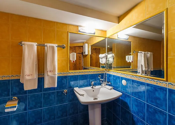 Avion - Self Check In Hotel