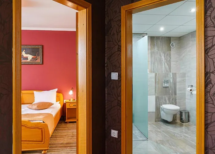 Hotel Avion - Self Check In 3*