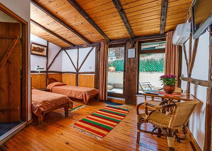 Hotel Avion - Self Check In 3*