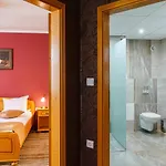 Hotel Avion - Self Check In 3*