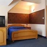 Hotel Avion - Self Check In