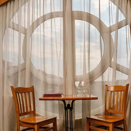 מלון Avion - Self Check In פלובדיב