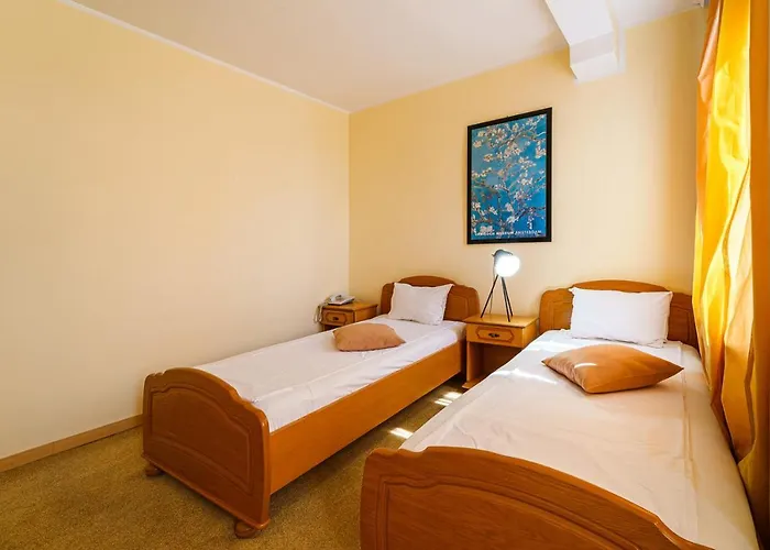 Avion - Self Check In Hotel 3*